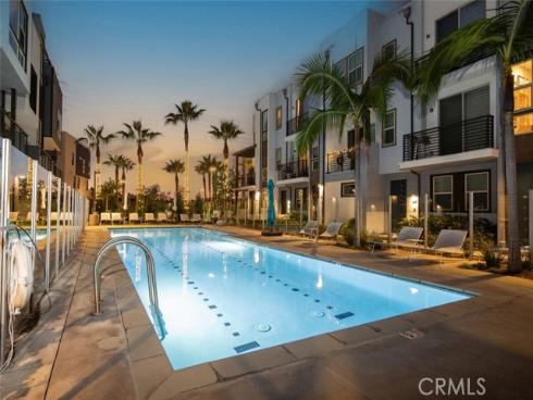 203  Placemark  , Irvine, CA