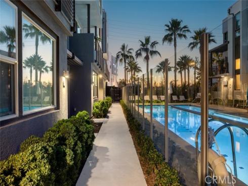 203  Placemark  , Irvine, CA