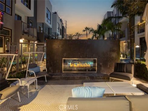 203  Placemark  , Irvine, CA