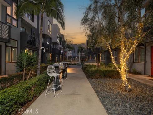 203  Placemark  , Irvine, CA