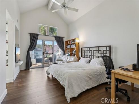 1  Longbourn Aisle  , Irvine, CA