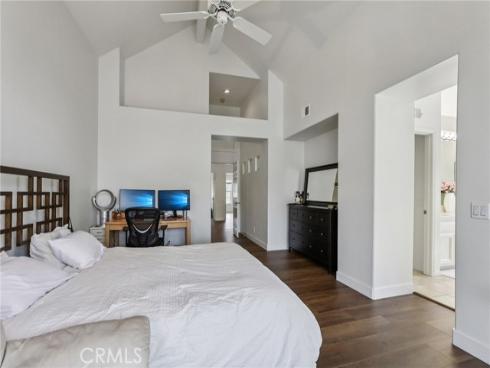 1  Longbourn Aisle  , Irvine, CA