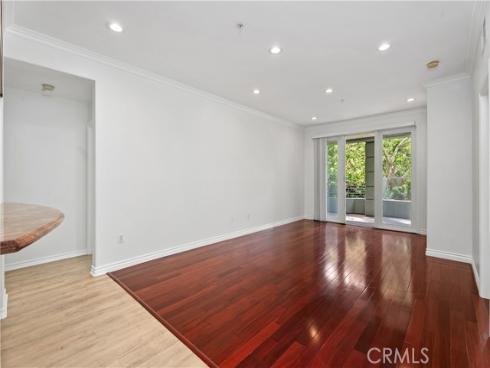 2243  Martin  117 , Irvine, CA