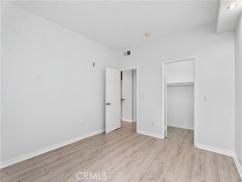 2243  Martin  117 , Irvine, CA