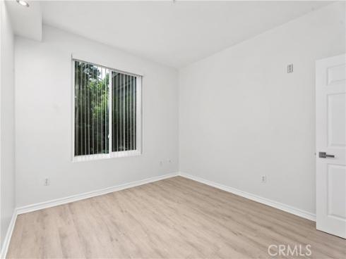 2243  Martin  117 , Irvine, CA