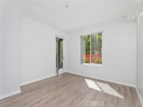 2243  Martin  117 , Irvine, CA