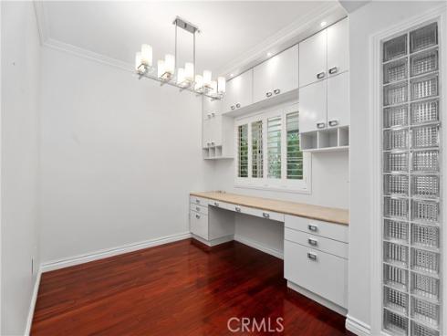 2243  Martin  117 , Irvine, CA