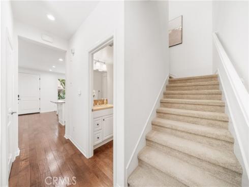 204  Kempton  , Irvine, CA