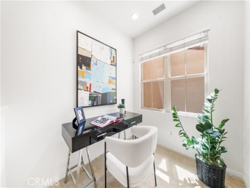 204  Kempton  , Irvine, CA