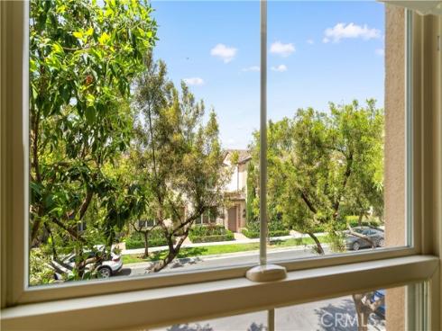 204  Kempton  , Irvine, CA