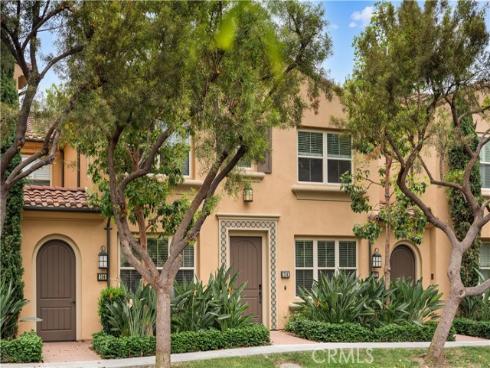 204  Kempton  , Irvine, CA