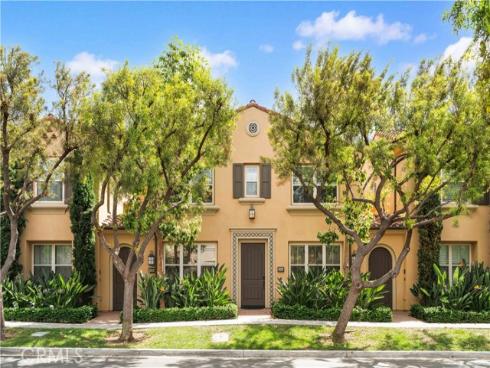 204  Kempton  , Irvine, CA