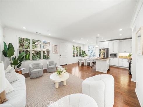 204  Kempton  , Irvine, CA