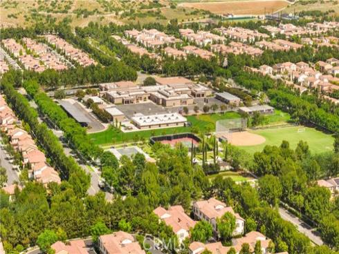 204  Kempton  , Irvine, CA