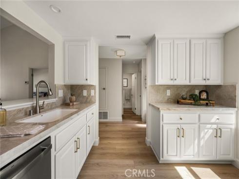 16  Driftwood  24 , Irvine, CA