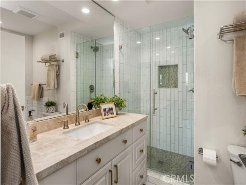 16  Driftwood  24 , Irvine, CA