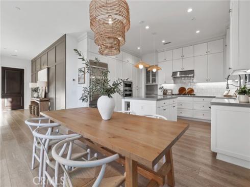 103  Vigna  , Irvine, CA