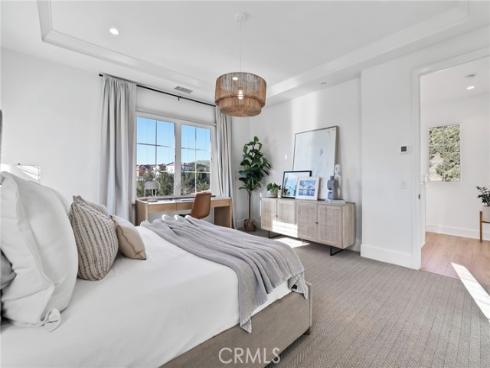 103  Vigna  , Irvine, CA