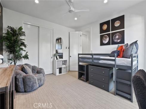 103  Vigna  , Irvine, CA