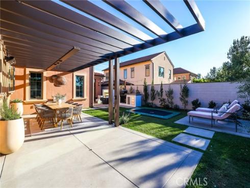 103  Vigna  , Irvine, CA