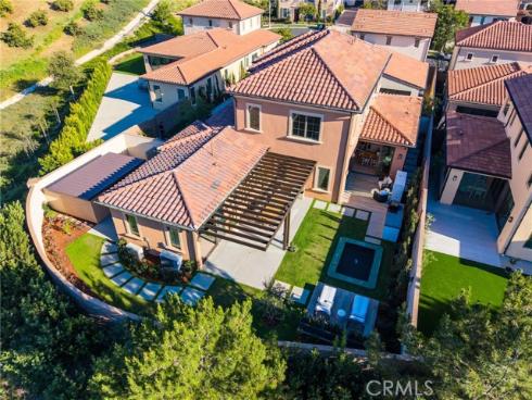 103  Vigna  , Irvine, CA