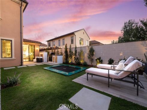 103  Vigna  , Irvine, CA