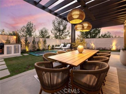 103  Vigna  , Irvine, CA