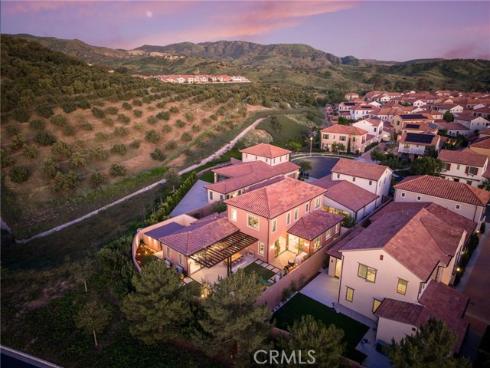 103  Vigna  , Irvine, CA