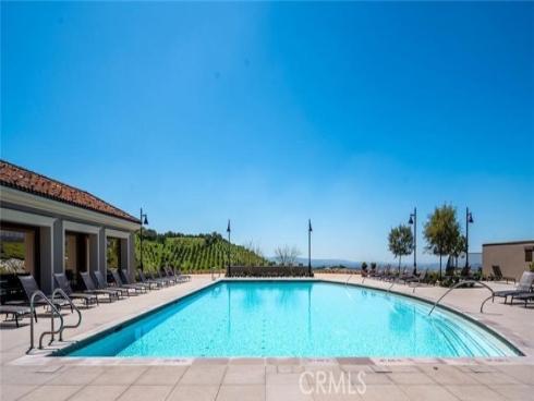 103  Vigna  , Irvine, CA