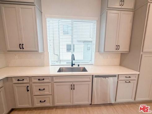 130  Keeper  , Irvine, CA