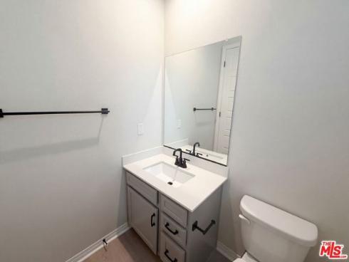 130  Keeper  , Irvine, CA