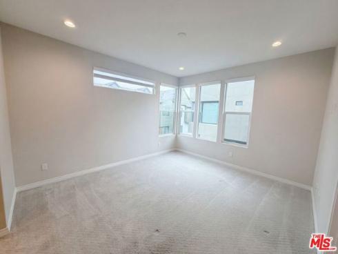 130  Keeper  , Irvine, CA