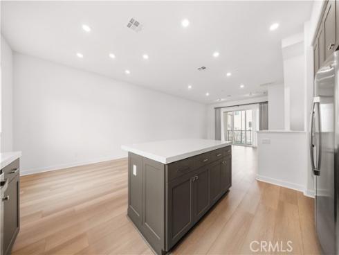 312  Tank  , Irvine, CA