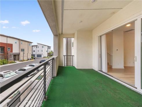 312  Tank  , Irvine, CA