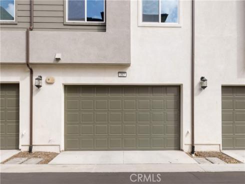 312  Tank  , Irvine, CA