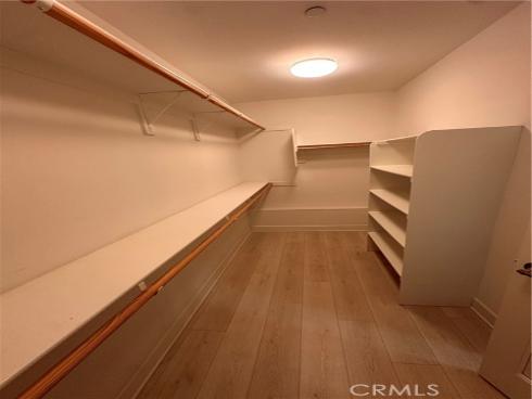 27  Soho  , Irvine, CA