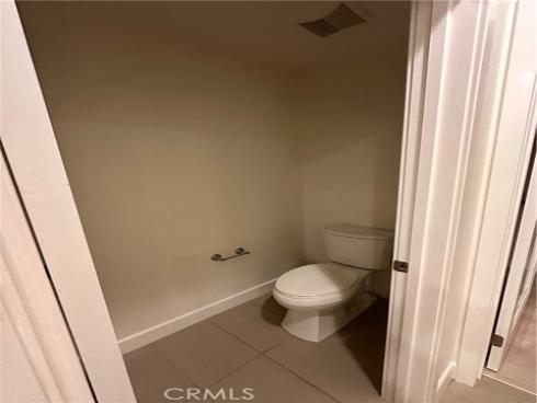 27  Soho  , Irvine, CA