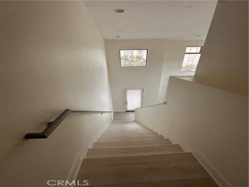 27  Soho  , Irvine, CA