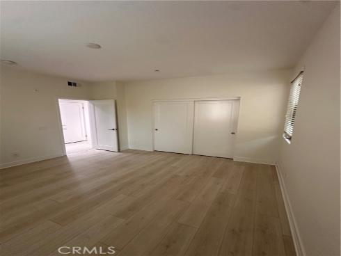 27  Soho  , Irvine, CA