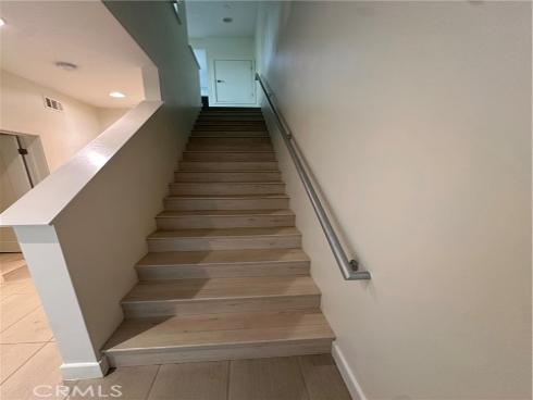 27  Soho  , Irvine, CA