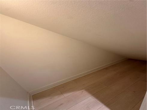 27  Soho  , Irvine, CA