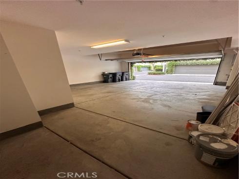 27  Soho  , Irvine, CA