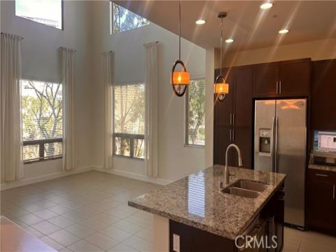 27  Soho  , Irvine, CA