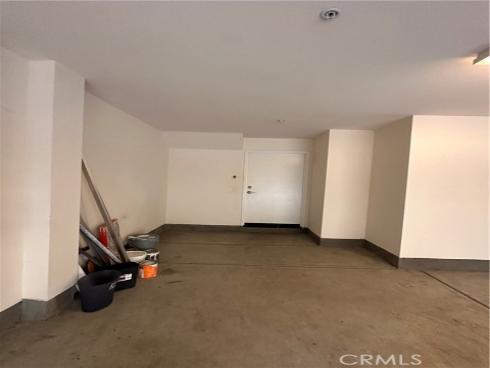 27  Soho  , Irvine, CA