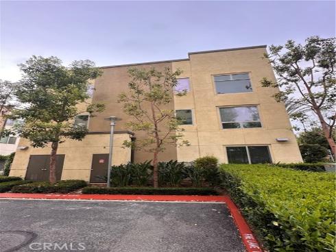 27  Soho  , Irvine, CA