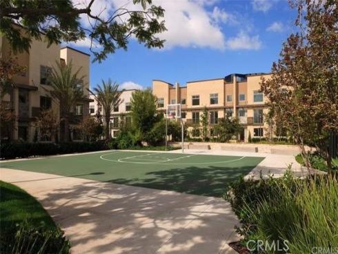 27  Soho  , Irvine, CA