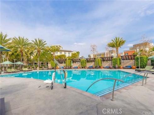 27  Soho  , Irvine, CA