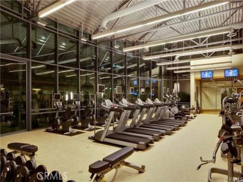 27  Soho  , Irvine, CA