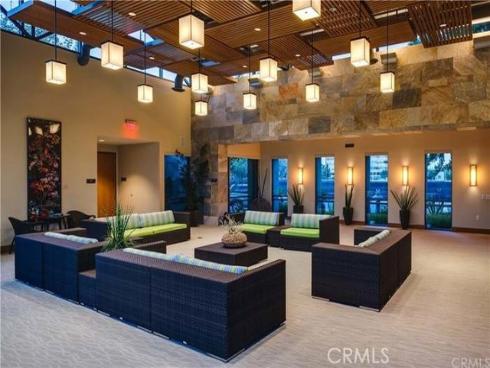 27  Soho  , Irvine, CA