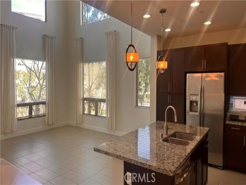 27  Soho  , Irvine, CA